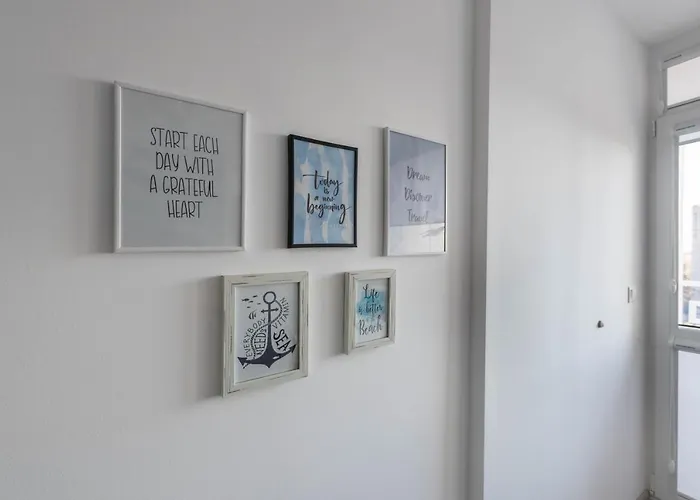 Above The Sea Apartment