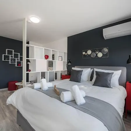 Above The Sea Apartment Varna Exterior photo